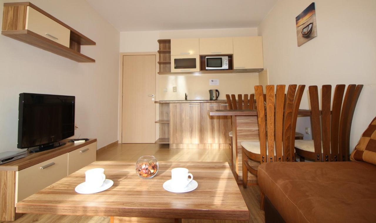 Allia Apartments Ravda Luaran gambar