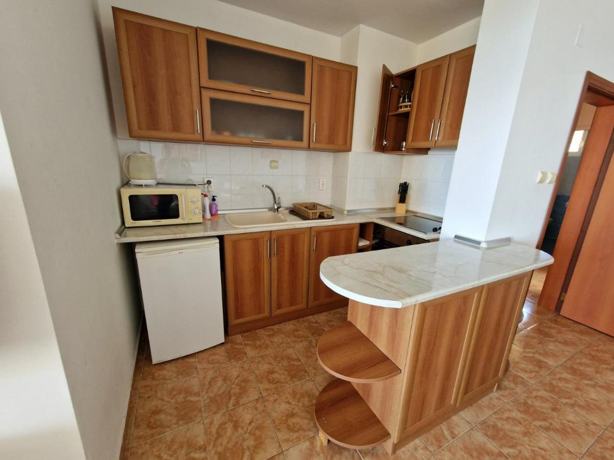 Allia Apartments Ravda Luaran gambar