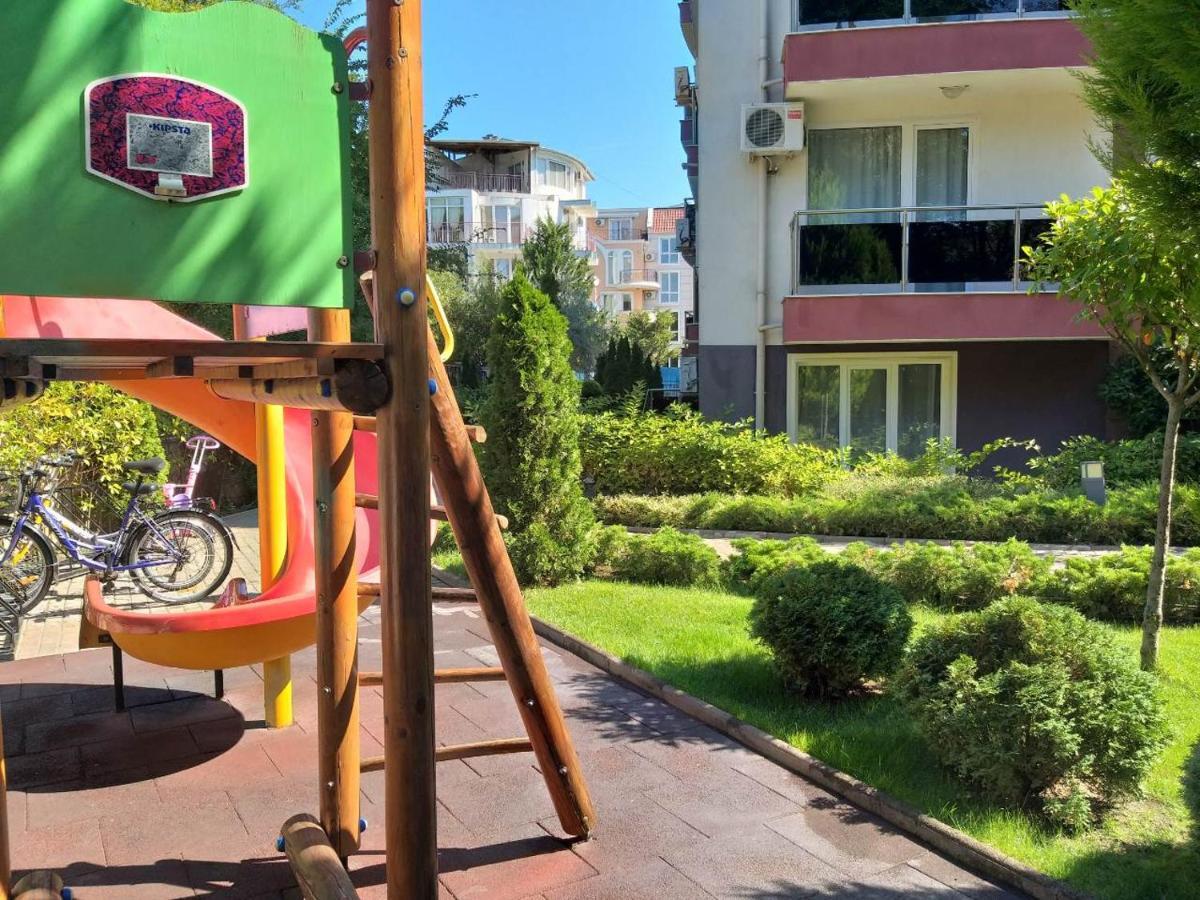 Allia Apartments Ravda Luaran gambar